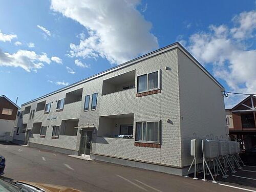 ａｚａｍｉ　ａｐａｒｔｍｅｎｔ 2階建