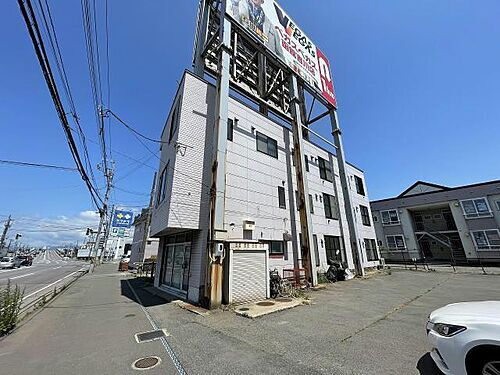 コーポオザキ 3階建