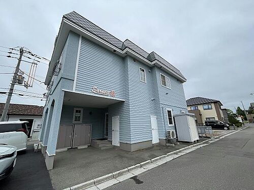 アーニスト館