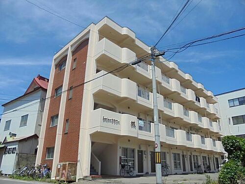 シャトーフラワー城 4階建