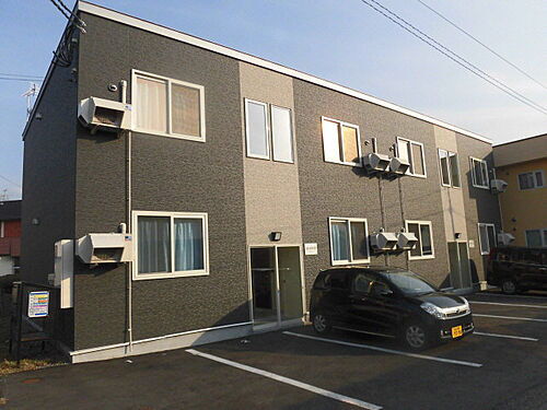 ＬＩＳ　ＣＯＵＲＴ 2階建