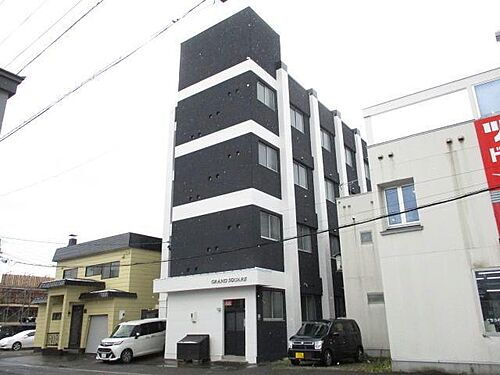 グランスクエア 4階建