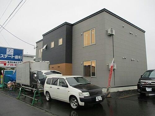 ＶＩＶＡＬＥＳ 2階建