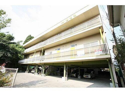 鹿児島県霧島市国分重久 3階建