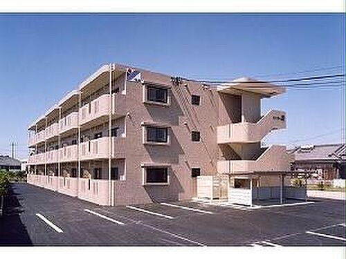 鹿児島県霧島市国分広瀬３丁目 3階建 築21年2ヶ月