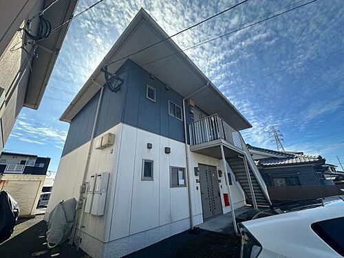 鹿児島県姶良市東餅田 2階建