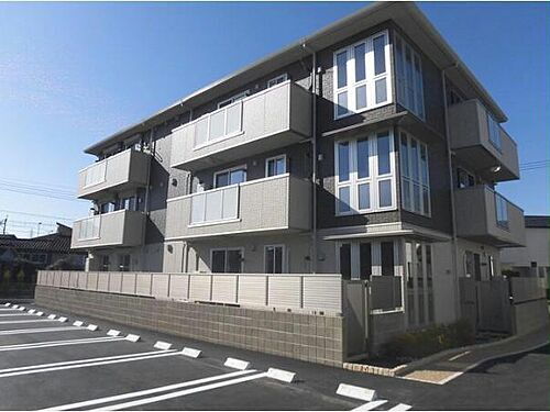 鹿児島県姶良市東餅田 3階建 築6年6ヶ月