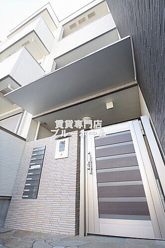 大阪府堺市北区百舌鳥赤畑町３丁 3階建 築8年8ヶ月