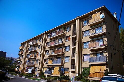 大阪府寝屋川市三井が丘１丁目 賃貸マンション