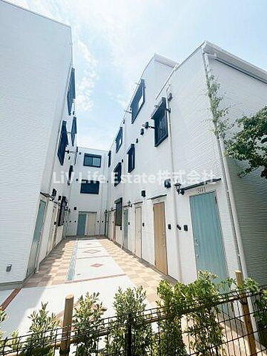 東京都練馬区東大泉４丁目 3階建 