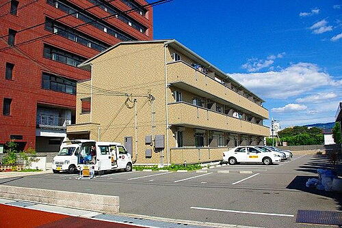 奈良県奈良市三条大路１丁目 3階建 築17年6ヶ月