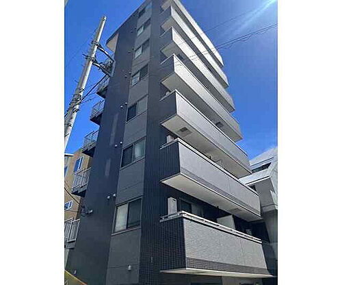 東京都渋谷区代々木３丁目 8階建 築13年8ヶ月