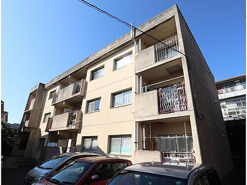 奈良県生駒市俵口町 3階建 築40年9ヶ月