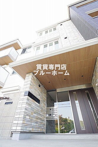 大阪府堺市北区百舌鳥梅町３丁 3階建 築6年2ヶ月