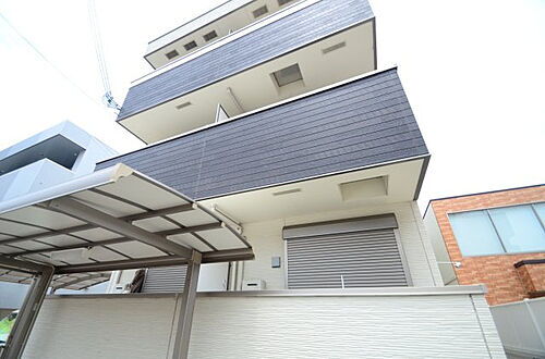 大阪府大阪市住吉区山之内１丁目 3階建 築9年11ヶ月