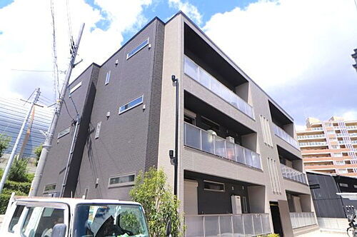 大阪府吹田市山田南 築2年9ヶ月 3階建