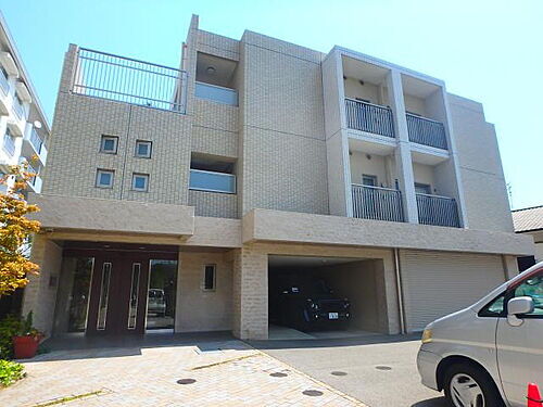 兵庫県神戸市東灘区本山北町２丁目 3階建 築16年1ヶ月