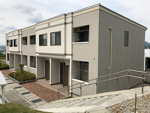 兵庫県三田市八景町 賃貸アパート