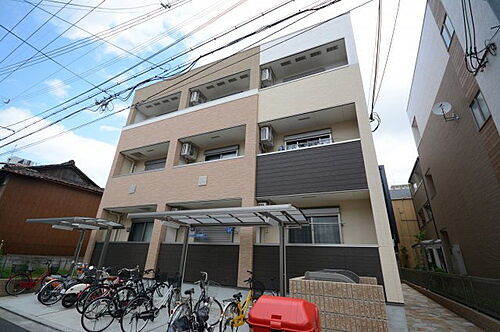 大阪府堺市西区浜寺石津町西３丁 3階建 築12年