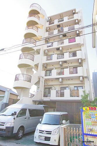 大阪府大阪市淀川区十三元今里３丁目 築36年9ヶ月 7階建