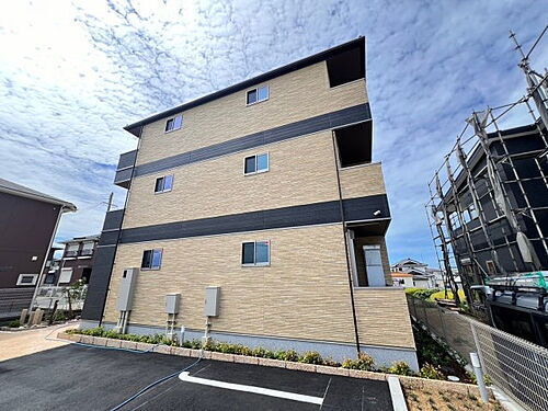 大阪府和泉市上代町 3階建 築1年2ヶ月