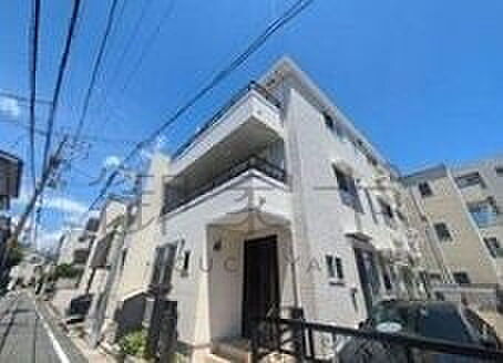 東京都目黒区中町１丁目 3階建 築6年10ヶ月