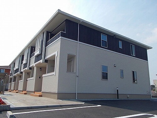 兵庫県たつの市龍野町宮脇 築8年9ヶ月 2階建