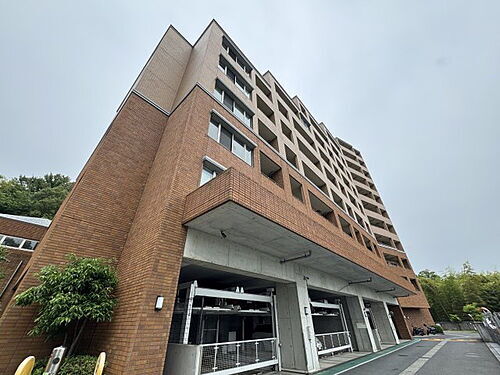 大阪府吹田市山田東３丁目 賃貸マンション