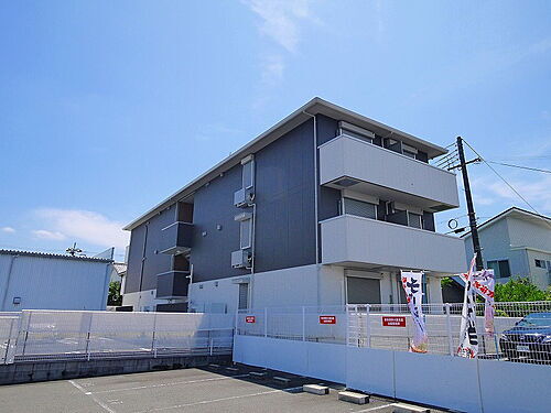 奈良県奈良市四条大路２丁目 3階建 築2年5ヶ月