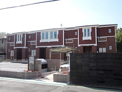 大阪府岸和田市下松町 2階建