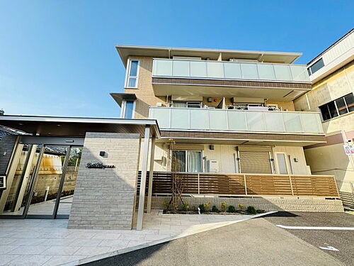大阪府八尾市竹渕東１丁目 3階建