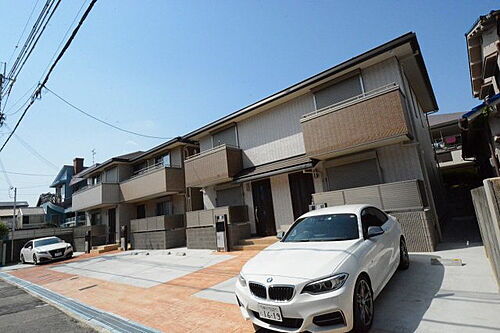 兵庫県西宮市小松町２丁目 テラスハウス