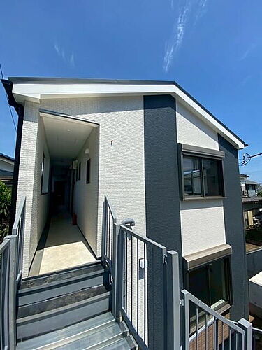 神奈川県横浜市保土ケ谷区岩井町 2階建