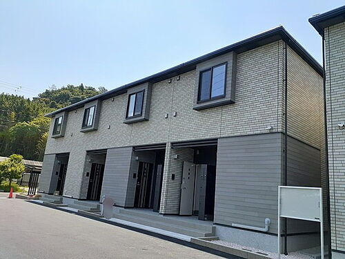 兵庫県高砂市阿弥陀町南池 2階建 築1年8ヶ月