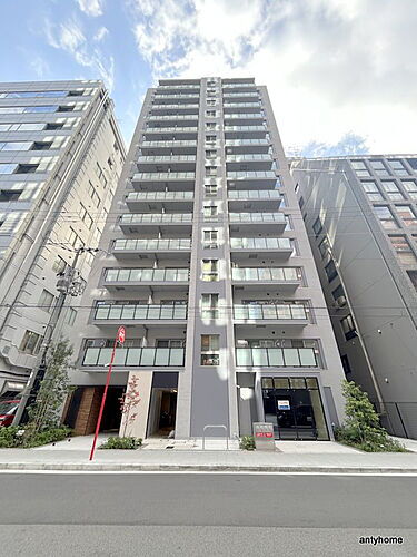 大阪府大阪市中央区内平野町１丁目  15階建