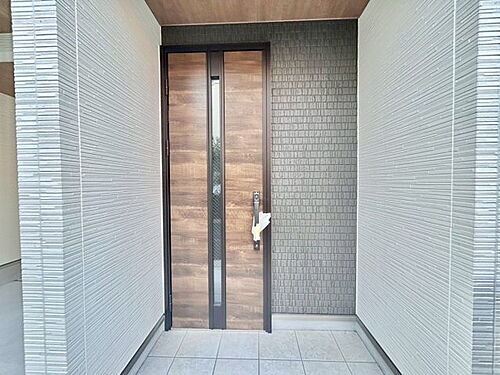 大阪府八尾市天王寺屋２丁目 3階建 