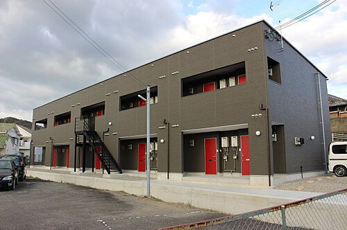 和歌山県和歌山市直川 2階建 築7年2ヶ月