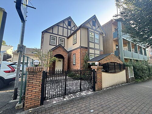 兵庫県神戸市東灘区御影郡家２丁目 賃貸アパート