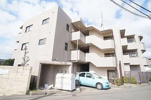 兵庫県宝塚市山本中３丁目 賃貸マンション