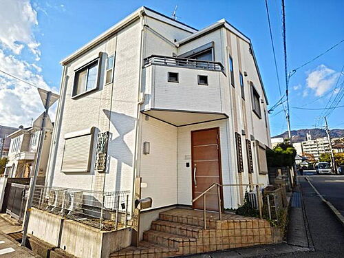 兵庫県神戸市東灘区御影郡家２丁目 2階建 築19年2ヶ月