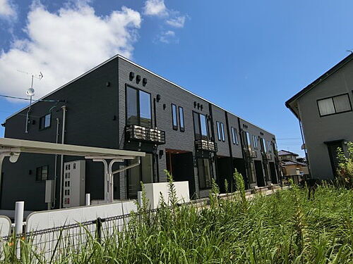 アーモンドアイ