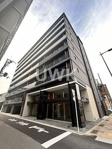 京都府京都市南区東九条西岩本町 築1年10ヶ月 9階建