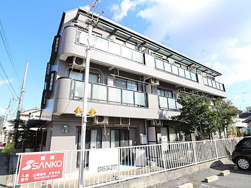 奈良県北葛城郡王寺町畠田３丁目 3階建 築33年9ヶ月