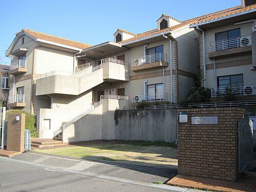 大阪府泉佐野市泉ケ丘４丁目 賃貸アパート