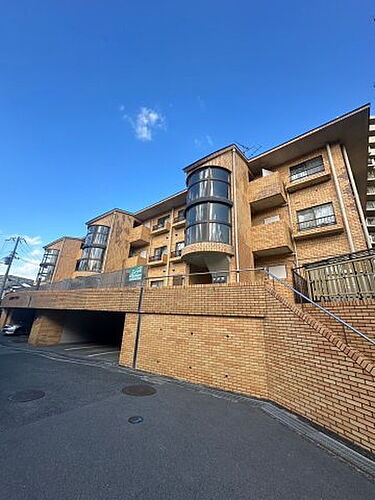 大阪府吹田市新芦屋上 築38年10ヶ月 3階建