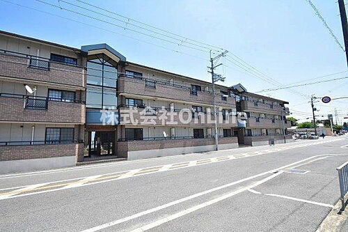 大阪府東大阪市長田２丁目 築27年5ヶ月 3階建