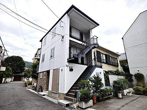 兵庫県神戸市東灘区田中町２丁目 築31年5ヶ月 3階建