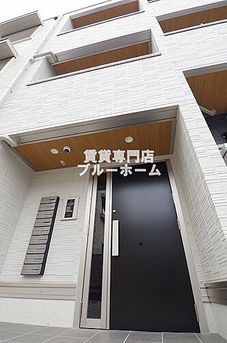 大阪府堺市北区北花田町１丁 築1年 3階建