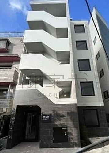 東京都渋谷区神宮前２丁目 5階建 築2年3ヶ月