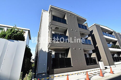 大阪府東大阪市荒本２丁目 築5年1ヶ月 3階建